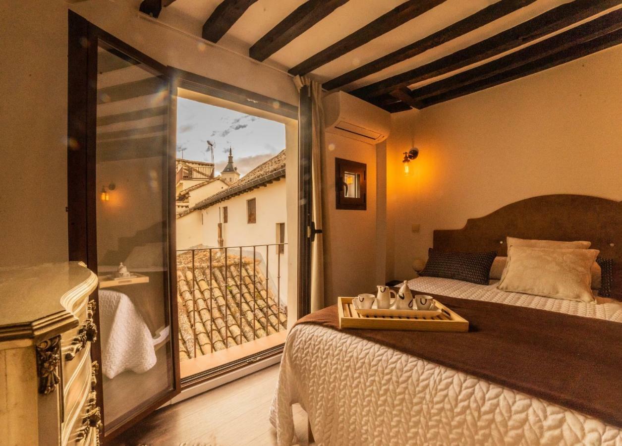 Tres Lunas Toledo Exterior photo